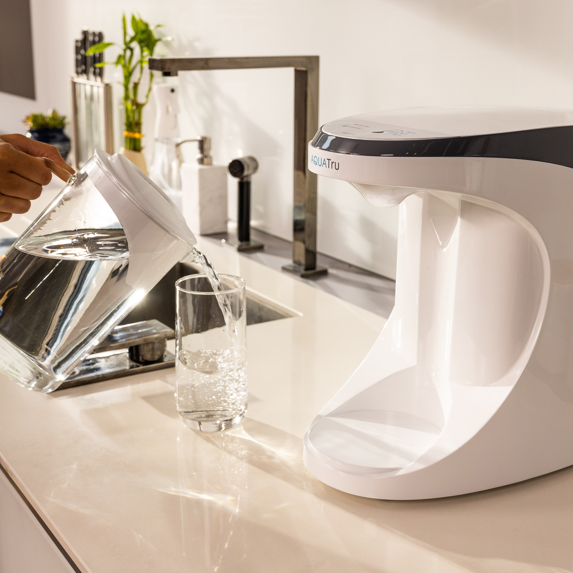 AquaTru Carafe